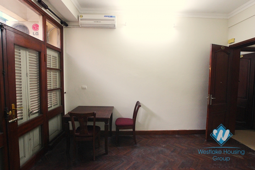 Good apartment one bedroom in Au co st, Tay Ho, Ha Noi